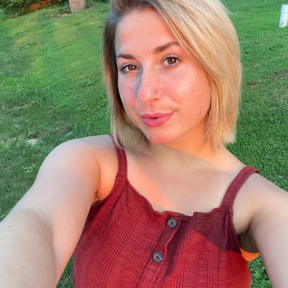 Meet your Posher, Megan - Picture 5 of 11